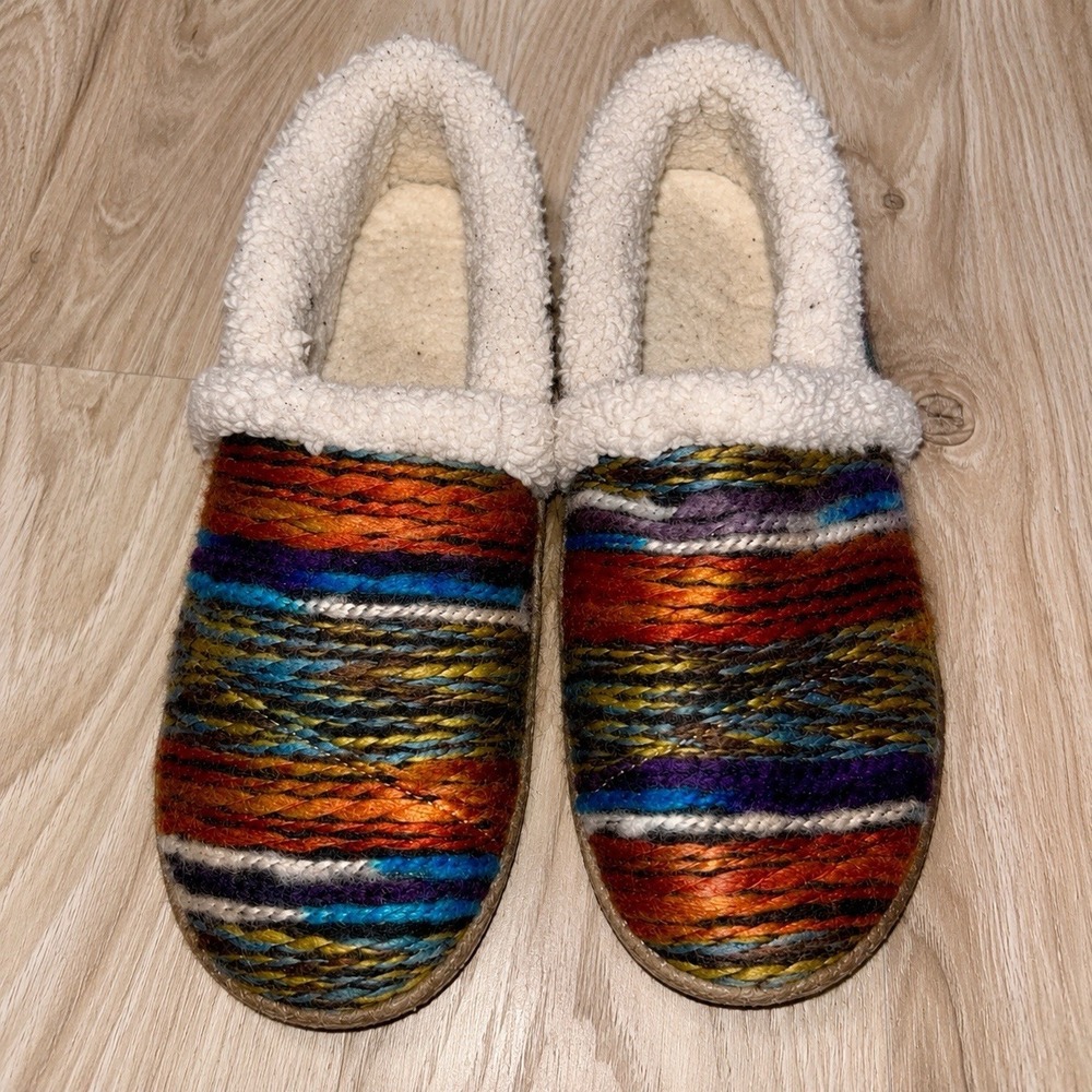 TOMS Wool House Slippers Multicolor Sherpa Lined Cozy Indoor Shoes Size 8 US